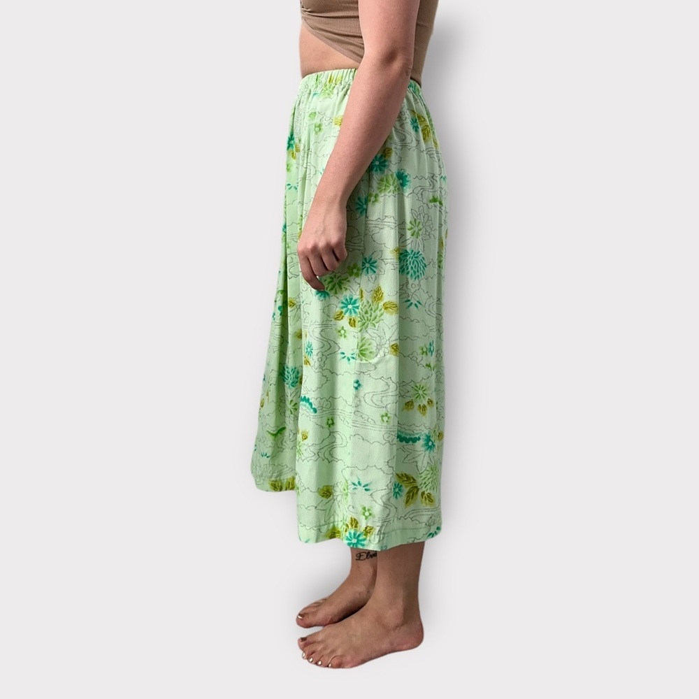 Vintage 1970’s green, home sewn, cottagecore, floral, spring, feminine, skirt - Picture 5 of 6